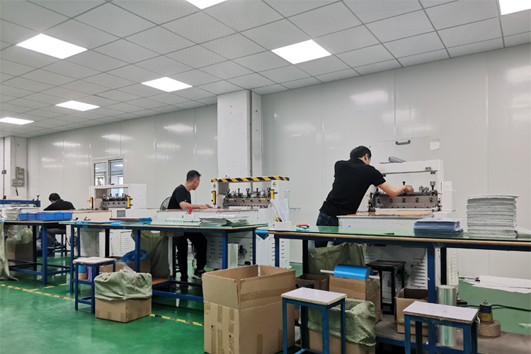 J9官网导热硅胶片裁切机