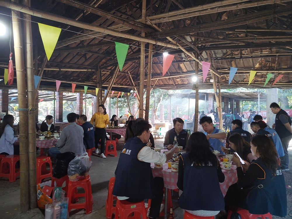 凝心聚力 筑梦未来--J9官网NFION导热团建活动完美绽放